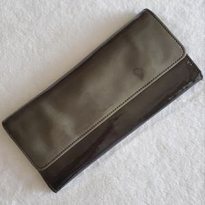 HOBO Trifold Magnetic Wallet